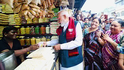 PM Modi street food