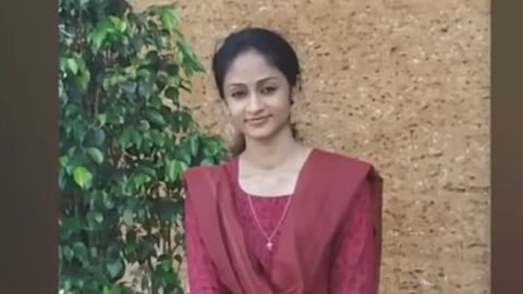 Munsif Magistrate suspended for trying to extort money by issuing fake bills.