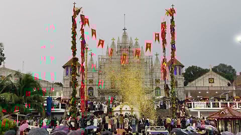 puthuppally-st-george-orthodox-church perunnal