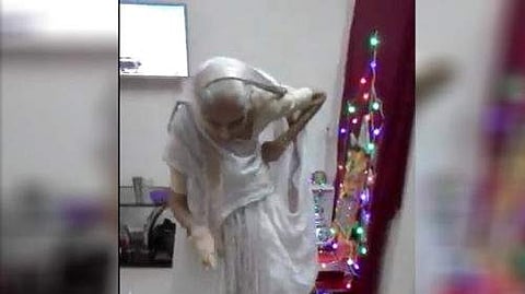 ആ നര്ത്തകി മോദിയുടെ അമ്മയല്ല; തെറ്റ് തിരുത്തി കിരണ്ബേദി