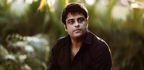 ചുവപ്പണിഞ്ഞും കാവിയണിഞ്ഞും പച്ചയണിഞ്ഞും ഇവര് എത്തും; മെര്സലിന് പിന്തുണയുമായി മുരളി ഗോപി