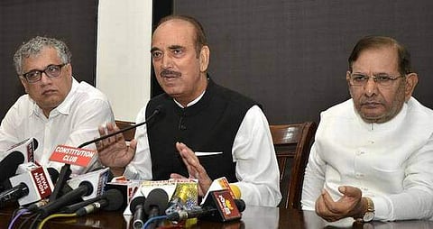 നോട്ടു അസാധുവാക്കലിന്റെ വാര്ഷികം; കരിദിനം ആചരിച്ച് പ്രതിഷേധിക്കാന് ഒരുങ്ങി പ്രതിപക്ഷ പാര്ട്ടികള്