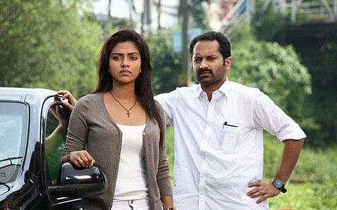 നികുതി വെട്ടിപ്പ് : ഫഹദ് ഫാസിലിനും അമലാ പോളിനും മോട്ടോര് വാഹന വകുപ്പിന്റെ നോട്ടീസ്