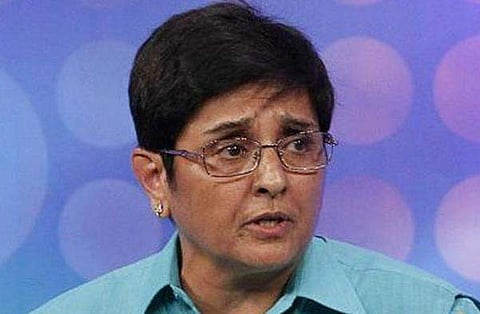 സ്ഥിരതാമസക്കാര്ക്ക് മാത്രമേ വാഹനങ്ങള് രജിസ്റ്റര് ചെയ്ത് നല്കാവൂ; ഉദ്യോഗസ്ഥര്ക്ക് പോണ്ടിച്ചേരി ലഫ്. ഗവര്ണറുടെ കര്ശന നിര്ദേശം