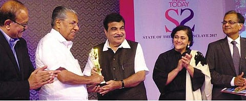 അഴിമതി തടയുന്നതില് ഒരു വിട്ടുവീഴ്ചയ്ക്കും സര്ക്കാര് തയ്യാറല്ലെന്ന് മുഖ്യമന്ത്രി