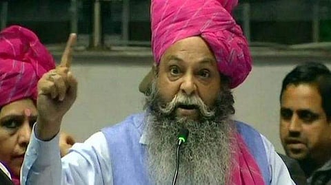 സഞ്ജയ് ലീലാ ബന്സാലിയുടെ തല വെട്ടുന്നവര്ക്ക് 10 കോടി രൂപ പാരിതോഷികം പ്രഖ്യാപിച്ച് ബിജെപി നേതാവ്