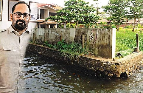 ബിജെപി എംപിയുടെ കായല് കയ്യേറ്റം : അനധികൃത നിര്മാണം ഉടന് പൊളിച്ചുനീക്കണമെന്ന് നോട്ടീസ്