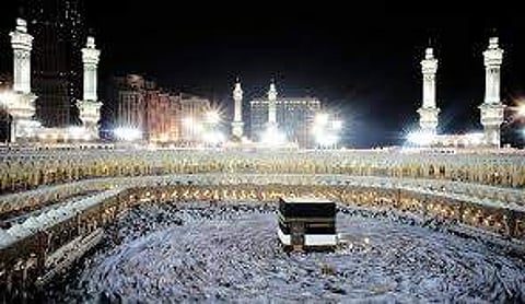 മക്കയിലും മദീനയിലും 24 മണിക്കൂര് കര്ഫ്യു; കടുത്ത നിയന്ത്രണങ്ങളുമായി സൗദി