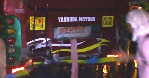 കണ്ണൂരില് സ്വകാര്യ ബസുകള് കൂട്ടിയിടിച്ച് അഞ്ച് മരണം; നിരവധി പേര്ക്ക് പരുക്ക്