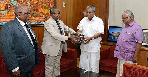 സോളാര് റിപ്പോര്ട്ട് തത്സമയം കാണാം; സര്ക്കാര് വെബ്സൈറ്റിലും പ്രസിദ്ധീകരിക്കും