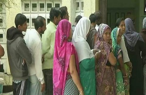 ഗുജറാത്തില് ആറു ബൂത്തുകളില് ഇന്ന് റീപോളിംഗ് ; വോട്ടെണ്ണല് നാളെ