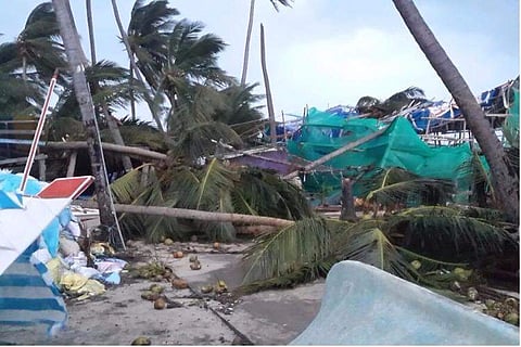 ഓഖി : കേരളത്തിന് 133 കോടിയുടെ അടിയന്തര സഹായം അനുവദിച്ചു ; ദുരന്തത്തിന്റെ തീവ്രത കേന്ദ്രത്തെ അറിയിക്കുമെന്ന് സംഘം