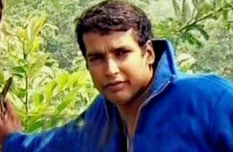 ജയിലില് ഫോണ് ഉപയോഗിച്ചതിന് പള്സര് സുനിക്കും കൂട്ടാളികള്ക്കുമെതിരെ കേസ്