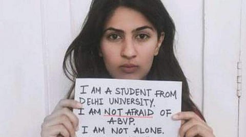 ഗുല്മേഹറിന് രാഹുല് ഗാന്ധിയുടെ പിന്തുണ