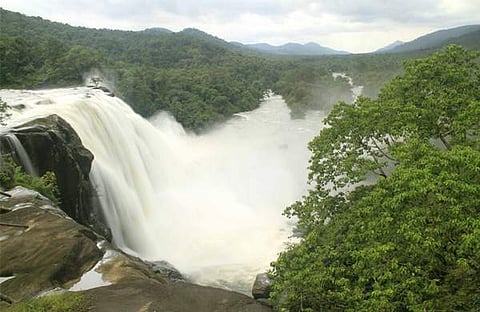 യുഡിഎഫ് കൊണ്ടുവന്ന പദ്ധതി; 'അതിരപ്പിളളി' നടപ്പാക്കണമെന്ന് കെ മുരളീധരന്