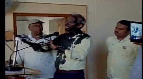 ഗണപതിക്കെതിരായ പരാമര്ശം കന്നട എഴുത്തുകാരന് നേരെ കരിമഷി പ്രയോഗം