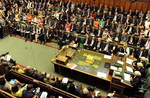 ബ്രിട്ടനില് ഇനി സ്വജനപക്ഷപാതം നടക്കില്ല, എംപിമാര് കുടുംബാംഗങ്ങളെ നിയമിക്കുന്നതിനു വിലക്ക്