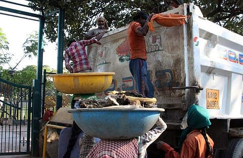 തൊഴില് സുരക്ഷ കുറയുന്നു, രാജ്യത്ത് കൃത്യമായി ശമ്പളം കിട്ടുന്നത് 16 ശതമാനത്തിനു മാത്രം