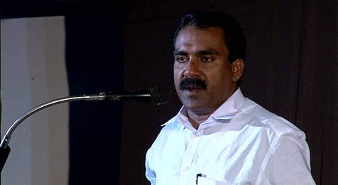 സര്ക്കാരല്ല, പ്രശ്നങ്ങള് സൃഷ്ടിക്കുന്നത് ചില പൊലീസുകാരെന്ന് കോണ്ഗ്രസ് എംഎല്എ അന്വര് സാദത്ത്