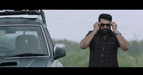 മരണമാസ് ലുക്കില് മമ്മുട്ടി; പൊളിച്ചടുക്കിയെന്ന് ആരാധകര്; ഗ്രേറ്റ് ഫാദര് ഫൈനല് ടീസര് എത്തി