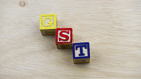 ലോട്ടറി, കശുവണ്ടി, കയര് എന്നിവയുടെ ജിഎസ്ടി അടുത്ത യോഗത്തില്