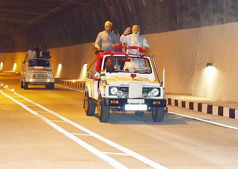 ഇന്ത്യയിലെ ഏറ്റവും വലിയ തുരങ്കമായ ചെനാനി-നഷ്രി പ്രധാനമന്ത്രി നരേന്ദ്ര മോദി ഉദ്ഘാടനം ചെയ്യുന്നു