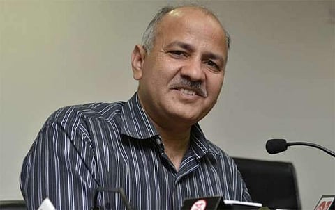 ഉത്തര് പ്രദേശിന് പിന്നാലെ ഡെല്ഹിയിലും അവധി ദിവസങ്ങള് വെട്ടിക്കുറച്ചു