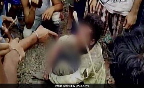 പശുക്കളെ മോഷ്ടിച്ചെന്ന് ആരോപിച്ച് രണ്ട് യുവാക്കളെ കൊലപ്പെടുത്തി; മര്ദ്ദിച്ച് കൊലപ്പെടുത്തിയത് അസാമിലെ ഗ്രാമവാസികള്