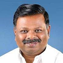 എട്ടുസെന്റിന്റെ ജന്മിയെന്ന് എസ് രാജേന്ദ്രന്; ശ്രീറാം വെങ്കിട്ട രാമനെ കുഴപ്പത്തില് ചാടിക്കുന്നത് മാധ്യമങ്ങള്