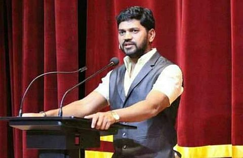 സാമ്പത്തികമായി സിനിമകള് പരാജയപ്പെട്ടു: യുവ നിര്മ്മാതാവ് ആത്മഹത്യ ചെയ്തു; ഫെയ്സ്ബുക്കില് കുറിപ്പെഴുതിയിട്ടു