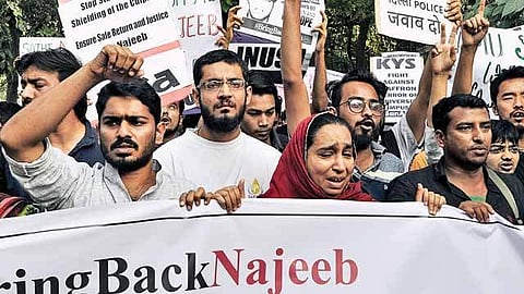 ജെഎന്യു വിദ്യാര്ഥി നജീബ് അഹമ്മദിന്റെ തിരോധാനത്തില് സിബിഐ അന്വേഷണത്തിന് ഡെല്ഹി ഹൈക്കോടതി ഉത്തരവ്