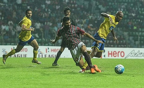 മലയാളി താരം അനസ് എടത്തൊടിക ഏറ്റവും മികച്ച പ്രതിരോധ ഭടന്; ഐ ലീഗ് അവാര്ഡുകള് പ്രഖ്യാപിച്ചു