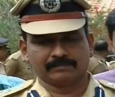 ഔദ്യോഗിക വാഹനത്തില് സീരിയല് നടിയുമായി കറങ്ങിയ സംഭവത്തില് ജയില് ഡിഐജിക്കതിരെ അന്വേഷണം