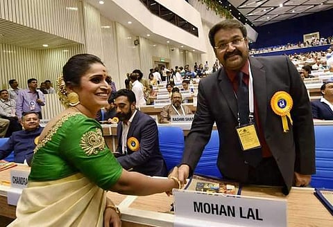 ദേശീയ ചലചിത്രപുരസ്കാരം: മോഹന്ലാലും സുരഭിയും അവാര്ഡ് ഏറ്റുവാങ്ങി