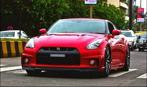 ഫെരാരിക്കു ശേഷം ഇതാ സച്ചിന് ജിടിആറും വിറ്റിരിക്കുന്നു!