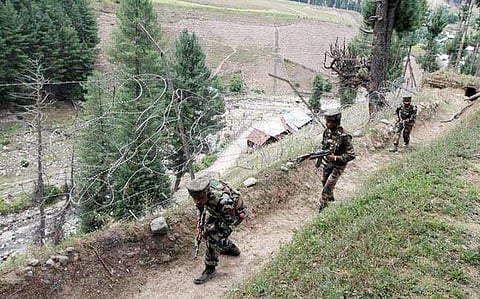 പാക്കിസ്ഥാനില് നിന്നും അതിര്ത്തി കടന്ന് പന്ത്രണ്ടുകാരന്; തീവ്രവാദികള് അയച്ചതാകാമെന്ന് സൈന്യം