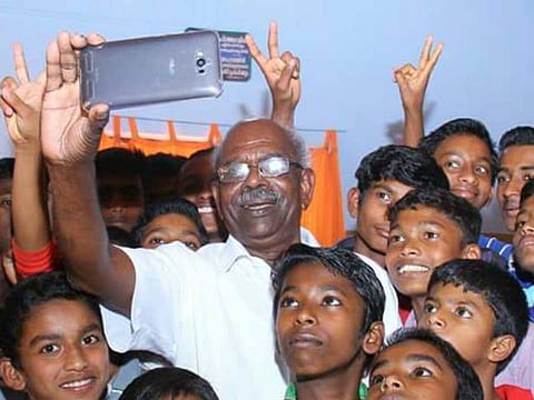 മണിയാശാനും ഫേസ്ബുക്കില്; ലക്ഷ്യം സര്ക്കാരും ജനങ്ങളും തമ്മിലുള്ള അകലം കുറയ്ക്കല്