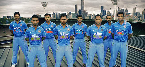 അശ്വിനും ഷമിയും തിരിച്ചെത്തി; ചാമ്പ്യന്സ് ട്രോഫിക്കുള്ള ഇന്ത്യന് ടീമിനെ പ്രഖ്യാപിച്ചു