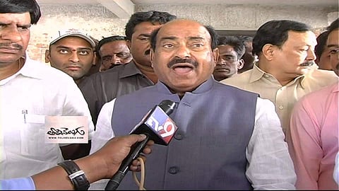 എയര്പോര്ട്ടില് വൈകിയെത്തി; ബഹളം വെച്ച് തെലുങ്ക് ദേശം എംപി