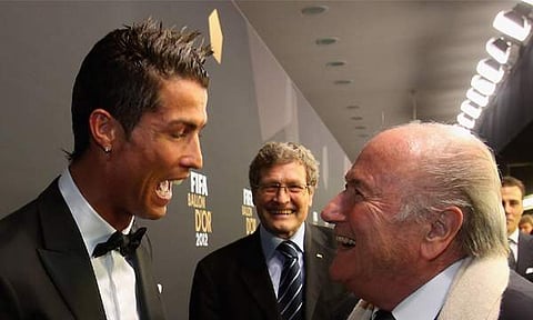 റൊണാള്ഡോയ്ക്കെതിരേ ആരോപണമുന്നയിക്കുന്നവര്ക്ക് ഫെഡററെ തൊടുന്നില്ല: സെപ് ബ്ലാറ്റര്