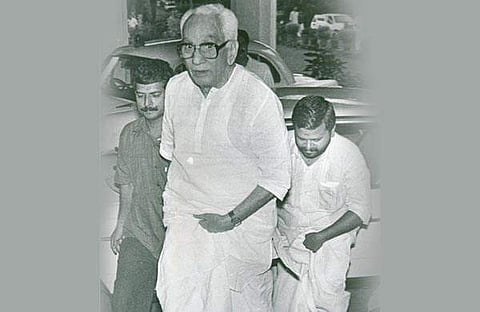 കെ. കരുണാകരനെ കല്ലെറിഞ്ഞ രാമേട്ടന് എവിടെയാണ്?