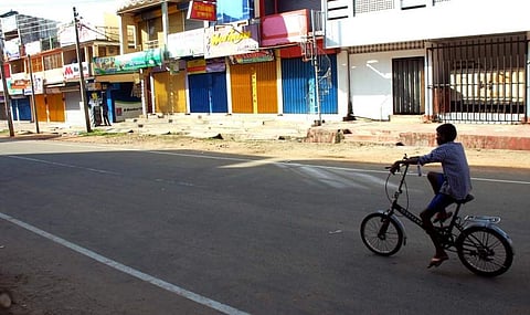തിരുവനന്തപുരത്തും, ചേര്ത്തലയിലും, ബേപ്പൂരും ബിജെപി ഹര്ത്താല്; ഒളവണ്ണയില് സിപിഎം ഹര്ത്താല്