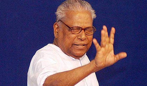 പൊലീസ് നടപടി തെറ്റ്: ജനകീയ സമരങ്ങളെ അടിച്ചമര്ത്തുന്നത് ഇടതു നയമല്ലെന്ന് വിഎസ്