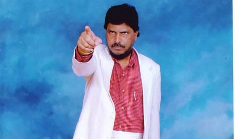 ചാംപ്യന്സ് ട്രോഫി ഫൈനലില് ഇന്ത്യ ഒത്തുകളിച്ചു, കോഹ്ലിയും യുവരാജും മുന്നില്: കേന്ദ്രമന്ത്രി