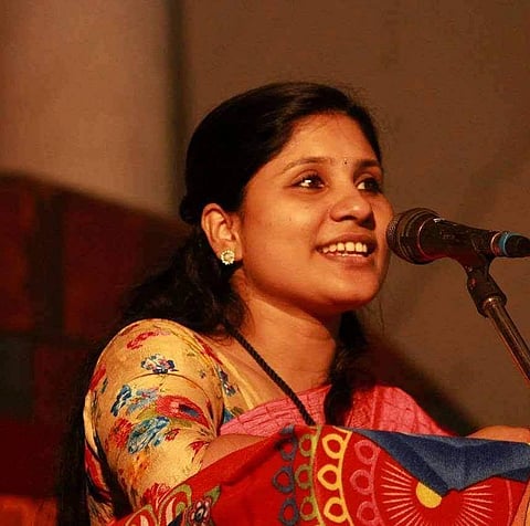 മതസ്പര്ധ വളര്ത്തിയതിന് ദീപാ നിശാന്തിനെതിരെ ജാമ്യമില്ലാ വകുപ്പ് പ്രകാരം കേസെടുക്കണം: വി മുരളീധരന്