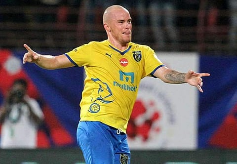 ഗാലറിയെ ആവേശത്തിലാഴ്ത്താന് മലയാളികളുടെ സ്വന്തം ഹ്യൂമേട്ടന് തിരിച്ചെത്തുന്നു