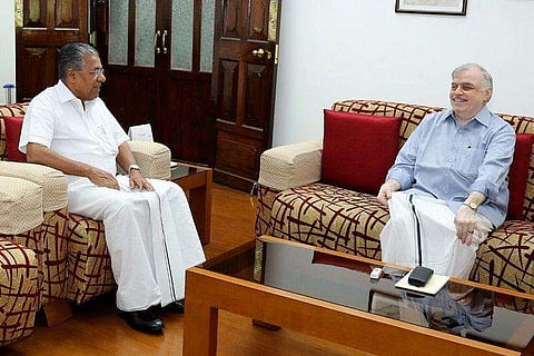 ഗവര്ണര്ക്ക് മുഖ്യമന്ത്രിയെ വിളിച്ചുവരുത്താനുള്ള അധികാരമുണ്ടോ? നമ്മുടെ ഗവര്ണറുടെ ഭാഷ അത്ര നിസ്സാരമല്ല!