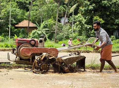 സികെ വിനീത്; ഗ്രൗണ്ടില് കളി; പാടത്തു കാര്യം