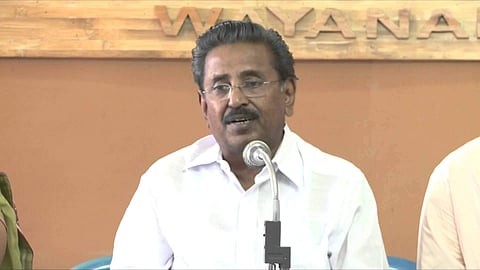 സെന്കുമാറിന്റെ പ്രസ്താവന സംഘ്പരിവാറിന് വേണ്ടി; കേസെടുക്കണമെന്ന് ഷാനവാസ് എംപി