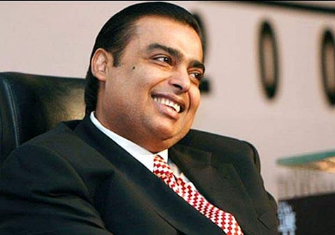 സൗജന്യ ഫോണും കുറഞ്ഞ ഡേറ്റാ നിരക്കും: മുകേഷ് അംബാനി ഏഷ്യയിലെ സമ്പന്നരില് രണ്ടാമന്